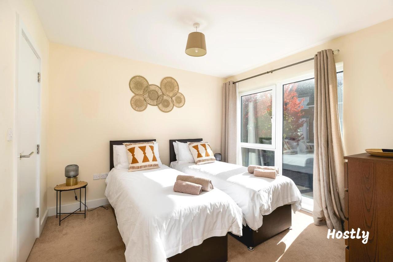 Puffin Way - Comfortable, Spacious House With Parking ريدينج المظهر الخارجي الصورة