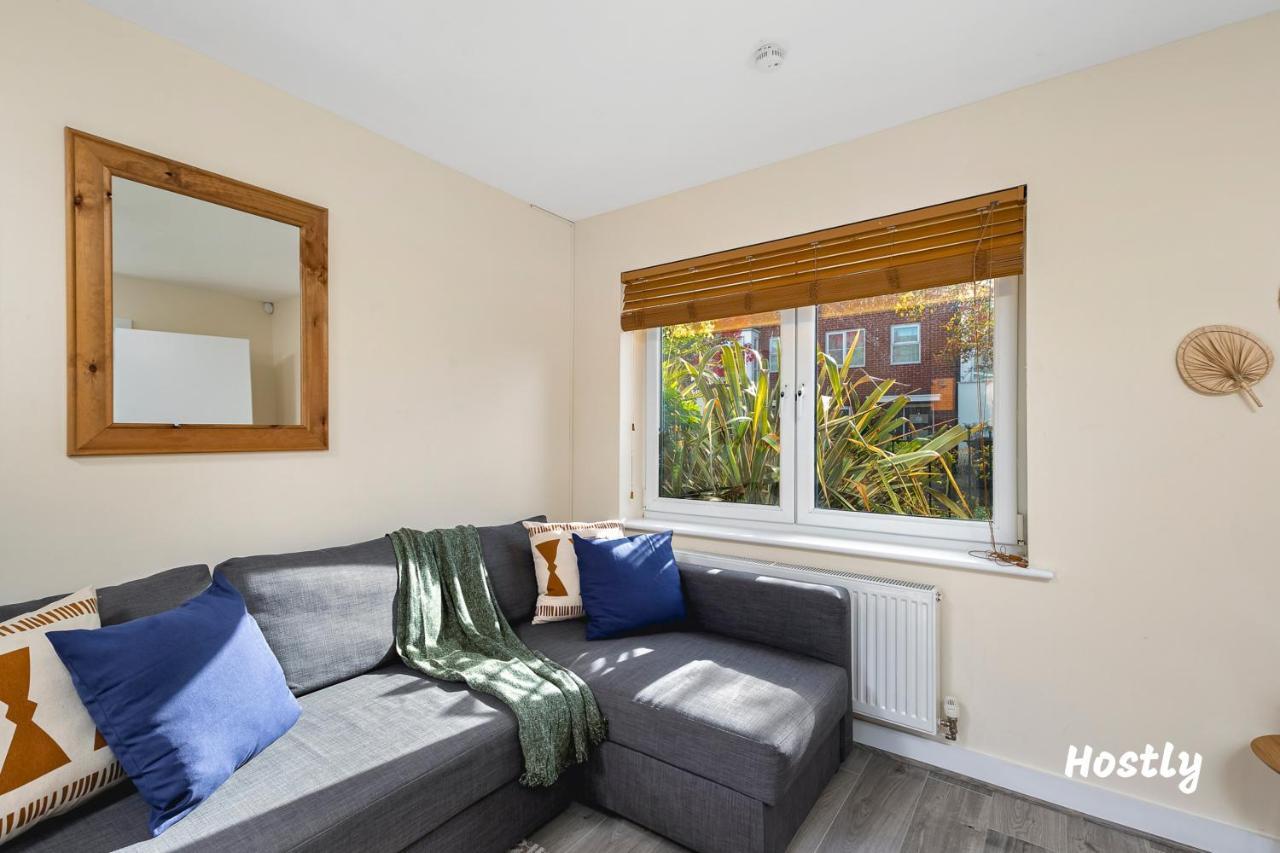 Puffin Way - Comfortable, Spacious House With Parking ريدينج المظهر الخارجي الصورة
