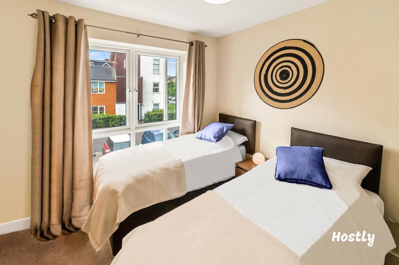 Puffin Way - Comfortable, Spacious House With Parking ريدينج المظهر الخارجي الصورة