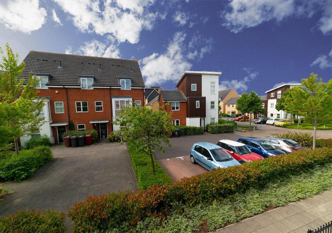 Puffin Way - Comfortable, Spacious House With Parking ريدينج المظهر الخارجي الصورة